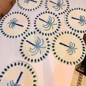 Set van 6 ronde placemats met tropische palmboommotief, handgemaakte eettafeldecoratie, tafelsetting in kuststijl, decoratie voor een strandhuis, cadeau