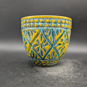Italy planter P4, ceramic, Treviso, yellow/green, European pottery design, 1960s/70s/vintage