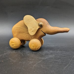 Teak Elefant Figur auf Rollen Leder Ohren mid century danish design 60s 60er 70s 70er vintage vtg