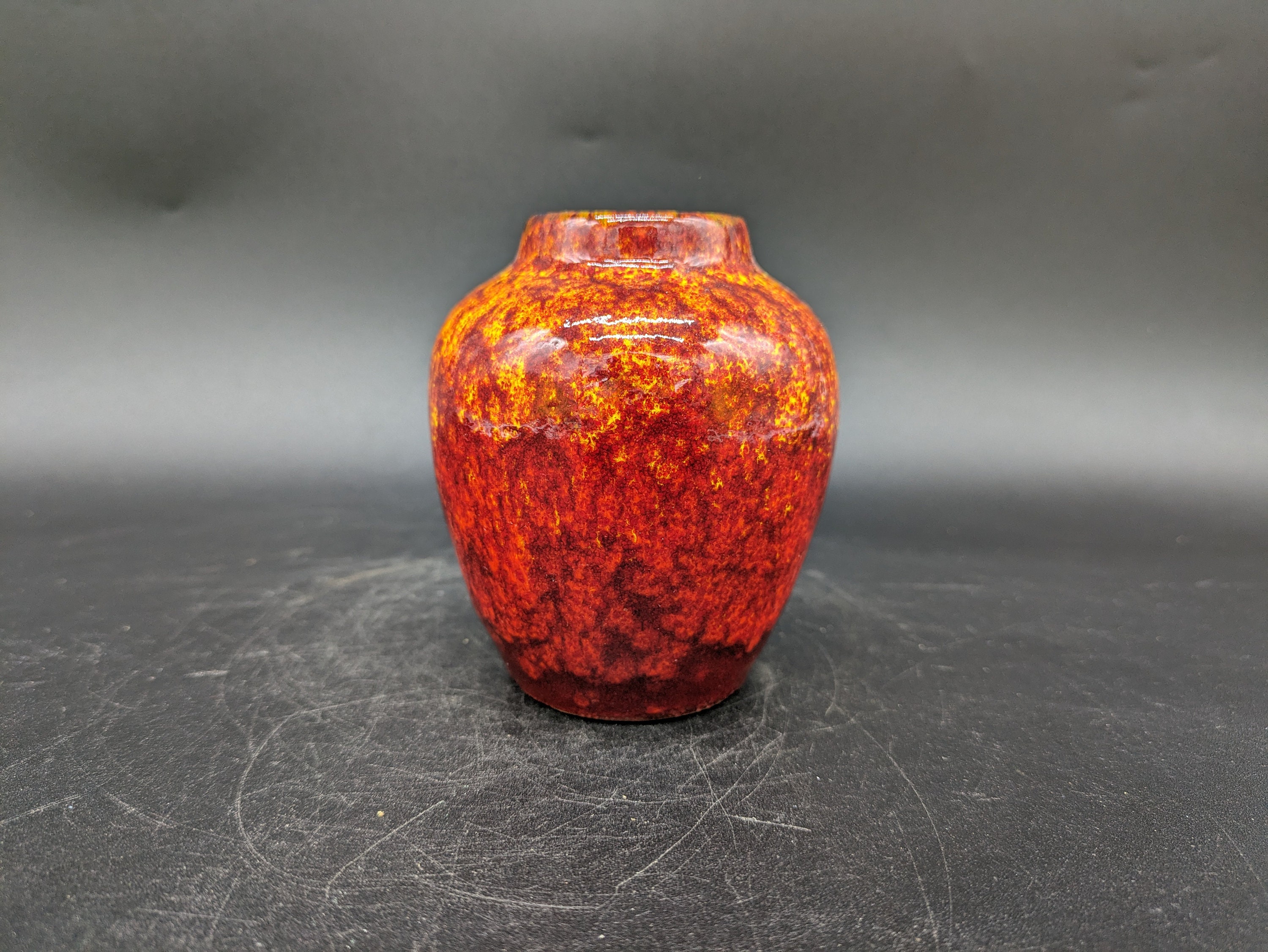 人気便利グッズ Red Ceramic Vase 550-10 Scheurich Orange Pottery German West アンティーク雑貨
