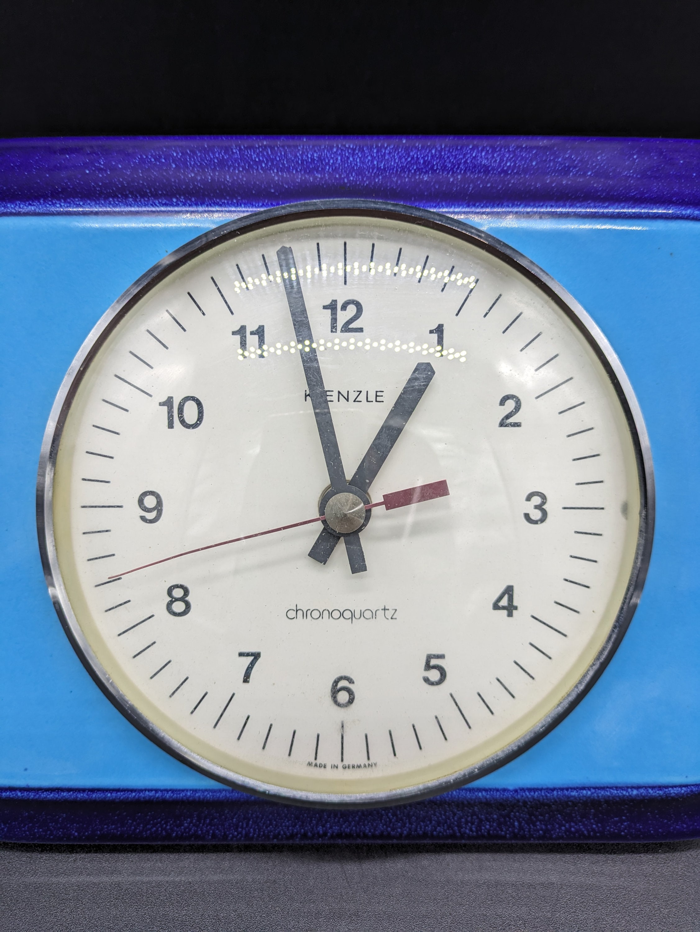 ドイツ製　水晶時計 Kienzle クロノクォーツ クロック 掛け時計 時計 セラミック ブルー 青