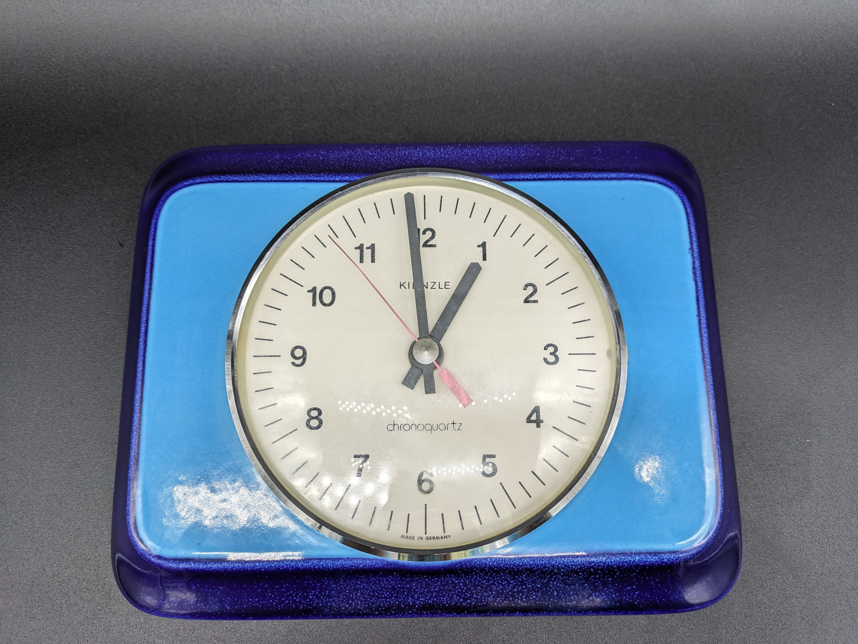 Kienzle クロノクォーツ クロック 掛け時計 時計 セラミック ブルー 青