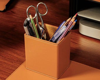 Porte-crayons en cuir personnalisé | Organiseur de bureau personnalisé | Attrape tous les stylos | Accessoires de bureau haut de gamme | Cadeau d'entreprise | Cadeau père