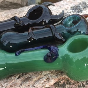 Glass Pipe, Glass Pipe with Devil Look, Cool Design Pipe, Hand Pipes, Hand-Blown Glass Pipes, Glass Pipe Custom Design
