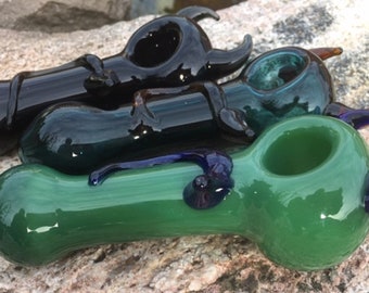 Glass Pipe, Glass Pipe with Devil Look, Cool Design Pipe, Hand Pipes, Hand-Blown Glass Pipes, Glass Pipe Custom Design