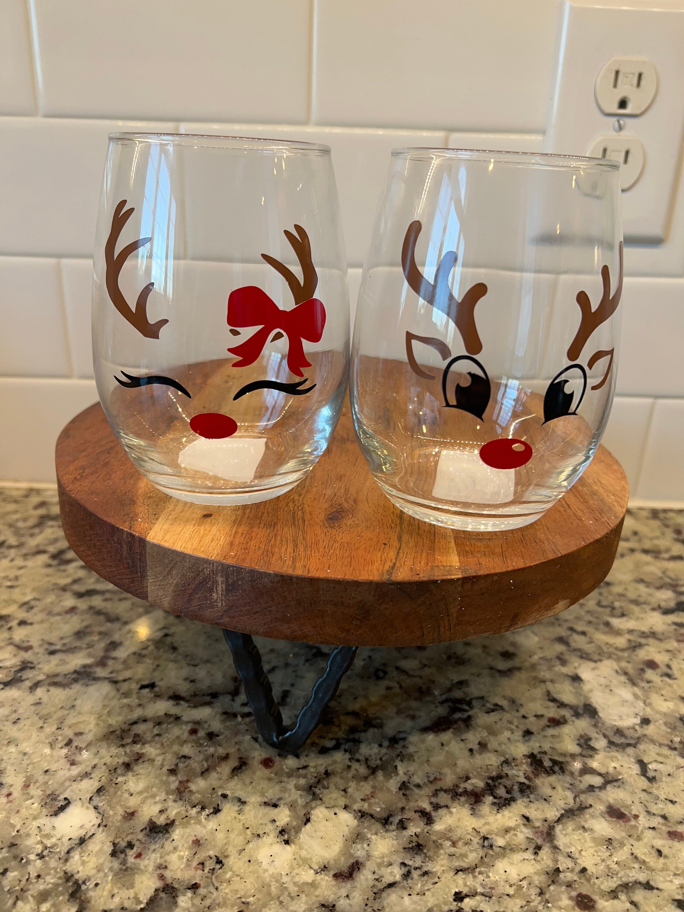 REINDEER WINE GLASS