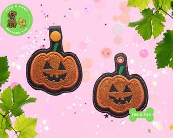 ITH nyckelknippa applikation Halloween pumpa Jack O'Lantern tryckknappsflik och ögla i bågen broderidesign / presentetikett / digital fil nedladdning