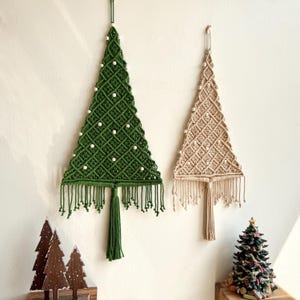Macrame Christmas Tree Wall Hanging: Boho Xmas Decor