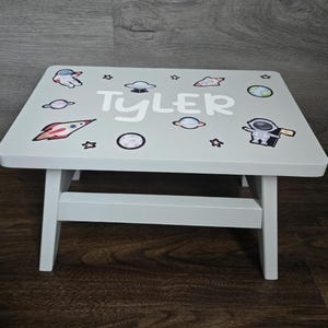 Personalized Children&#39;s Wooden Step Stool