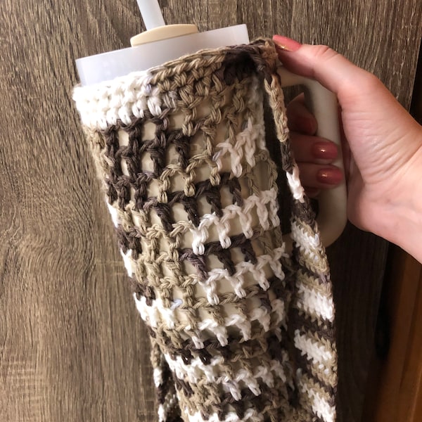 Crochet Pattern for Stanley Cup Carrier | 40oz Tumbler Crossbody Pattern