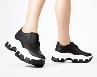 chanel junior trainers