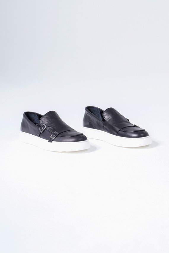 leather upper sneakers