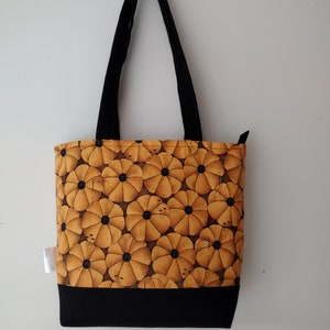 Tote Bag with pockets and zip fastening Handmade