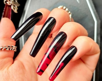 Bat! press-on nails