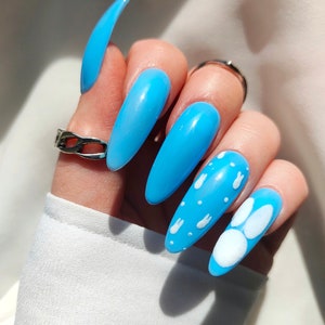 Blue Bunny press-on nails