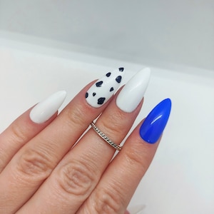 Orange Snake press-on nails
