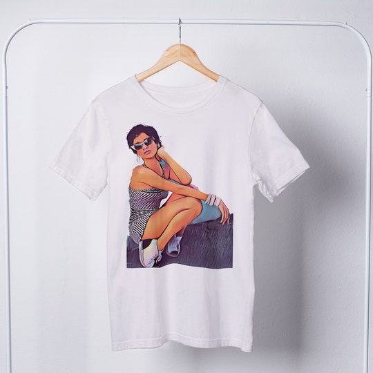 Rihanna Graphic Tee, 90's Vibes T-shirt