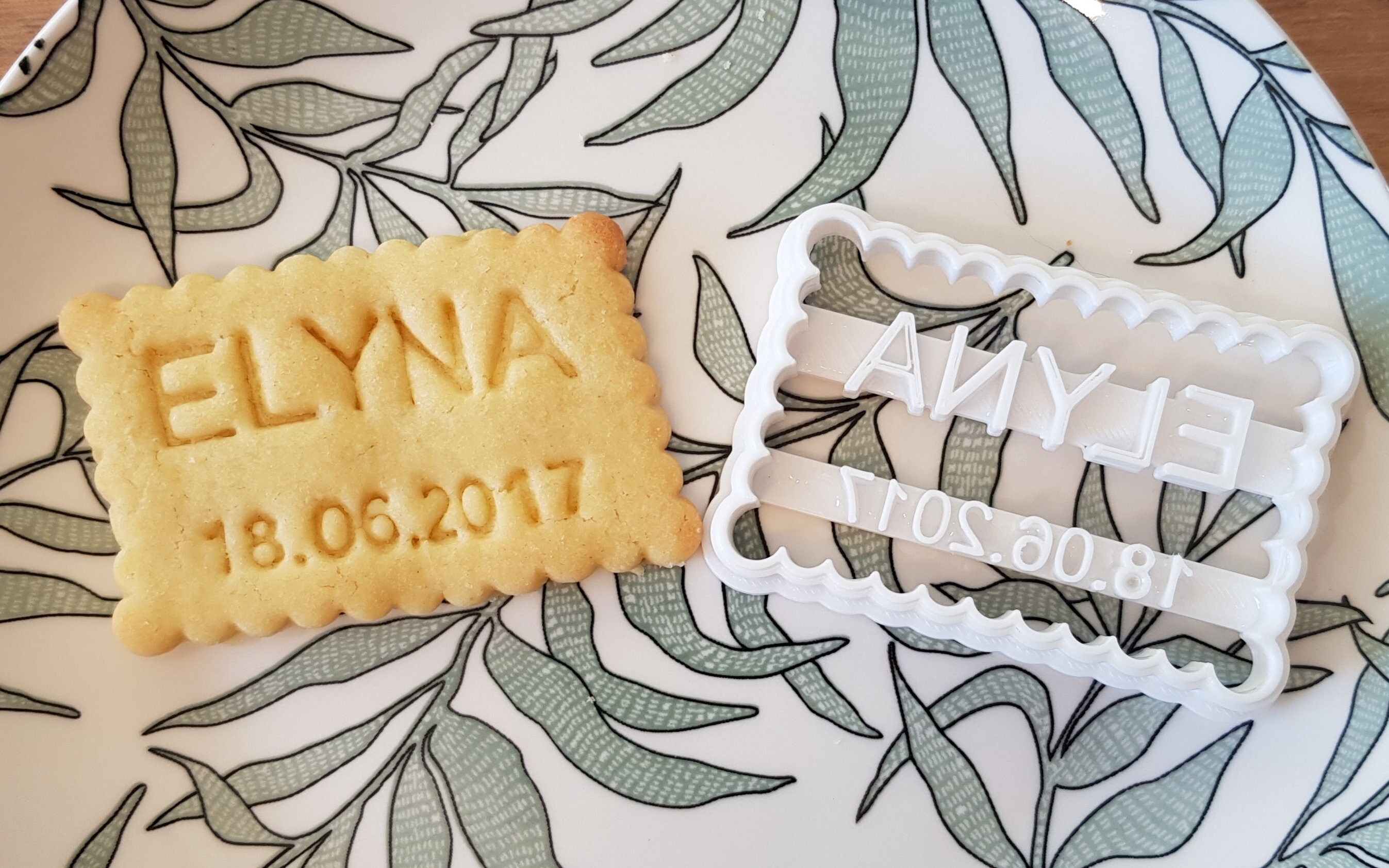 Emporte Pièce Rectangulaire Personnalisable avec Date