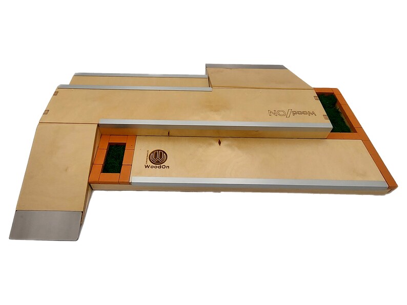 Woodon Fingerboard plaza Platform W. Fingerboard Obstacles image 8