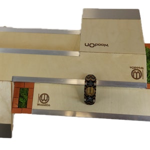 Woodon Fingerboard plaza Platform W. Fingerboard Obstacles image 3