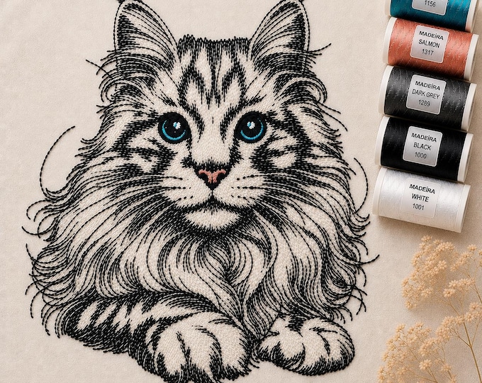 Stickdatei Maine Coon Katze „Ida“ LIGHT – 2 Varianten – 10 Größen – LunaChild