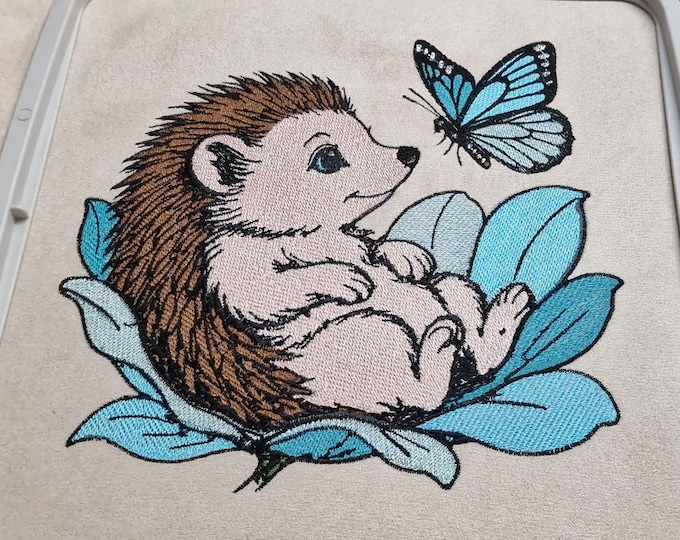 Stickdatei - Igel - Schmetterling - Vollstick - "Kathy" - Für helle & dunkle Stoffe - in 10 Größen - LunaChild