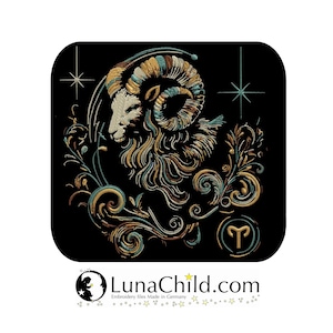 Könnte beinhalten: Gestickte Darstellung des Sternzeichens Widder, ein Widder mit gold- und türkisfarbenem Garn auf schwarzem Hintergrund. Das Design beinhaltet ein stilisiertes Blumenmuster und das Symbol für Widder. Der Text "LunaChild.com" befindet sich am unteren Rand des Bildes.