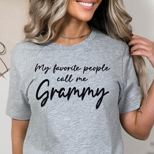 Grammy Shirt, Gift for Grammy, Grammy tshirt, Grammy T-shirt, Cute Grammy Shirt, New Grammy Gift, Grammy gift, Grammy Tees, Funny Grammy