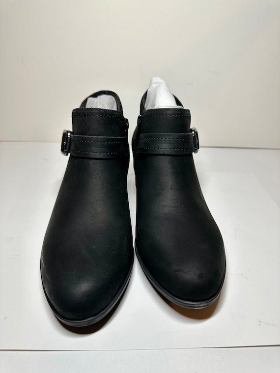 adreena hope bootie clarks