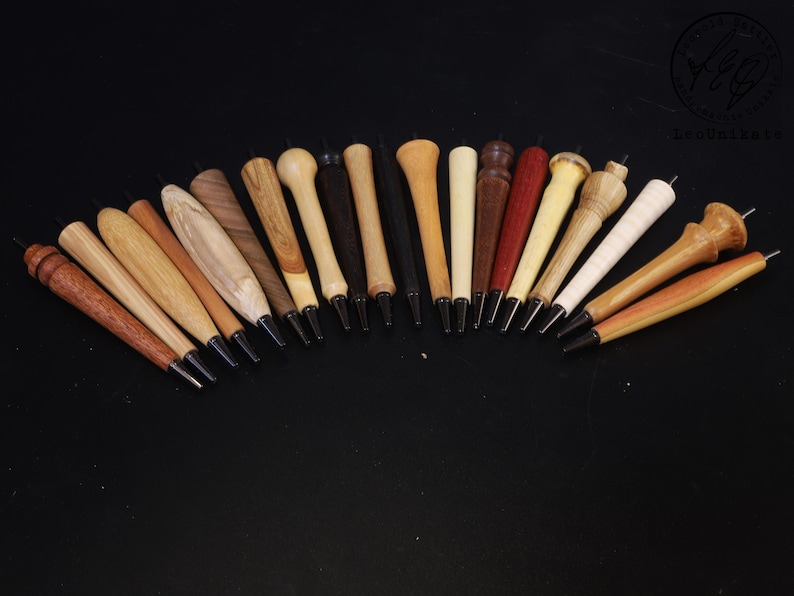 Unique Wooden Click Ballpoint Pen in Elegant Shape and Finest Woods