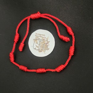 Bracelet of 7 red knots, for protection, of Red Thread to protect you from the Evil Eye for Men or Women Adjustable Nylon Thread.