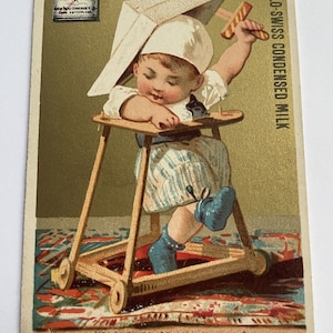 Antike viktorianische Anglo-Swiss-Kondensmilchhandelskarte mit Kind im Papierhut und Holzschwert