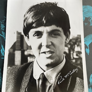 Beatles Paul McCartney Vintage 8x10 Signed Headshot Rock Star Musician Celeb Photo 1960s