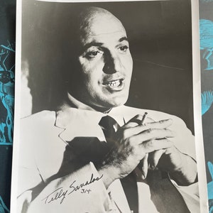 Photo de célébrité vintage signée Telly Savalas 20 x 10 cm, vers les années 70, Kojak Bond méchant