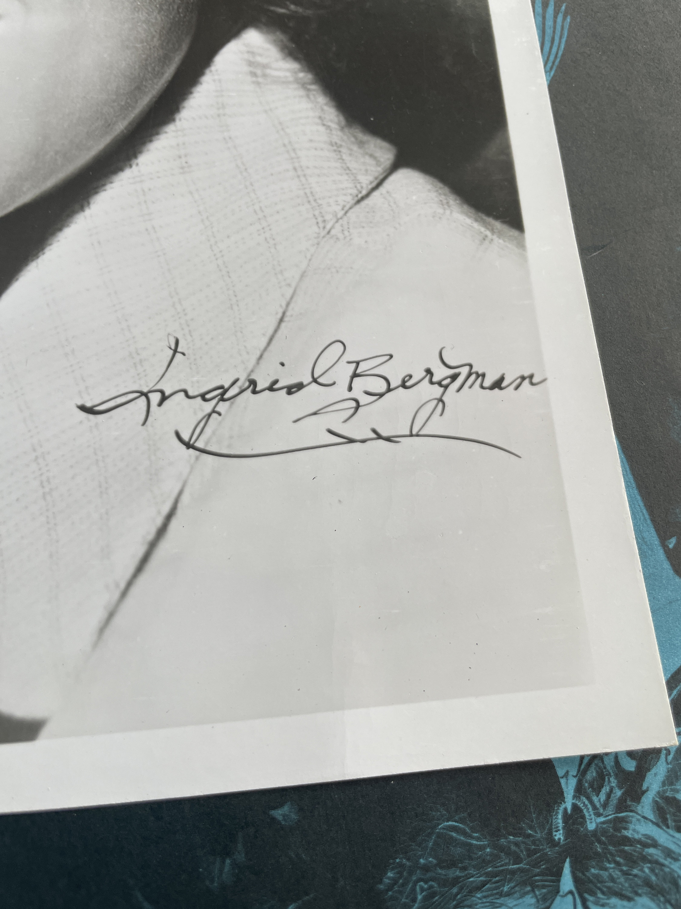 【サイン】ケイ　イングリッド カサブランカの女優イングリッド・バーグマンのサイン入りヘッド