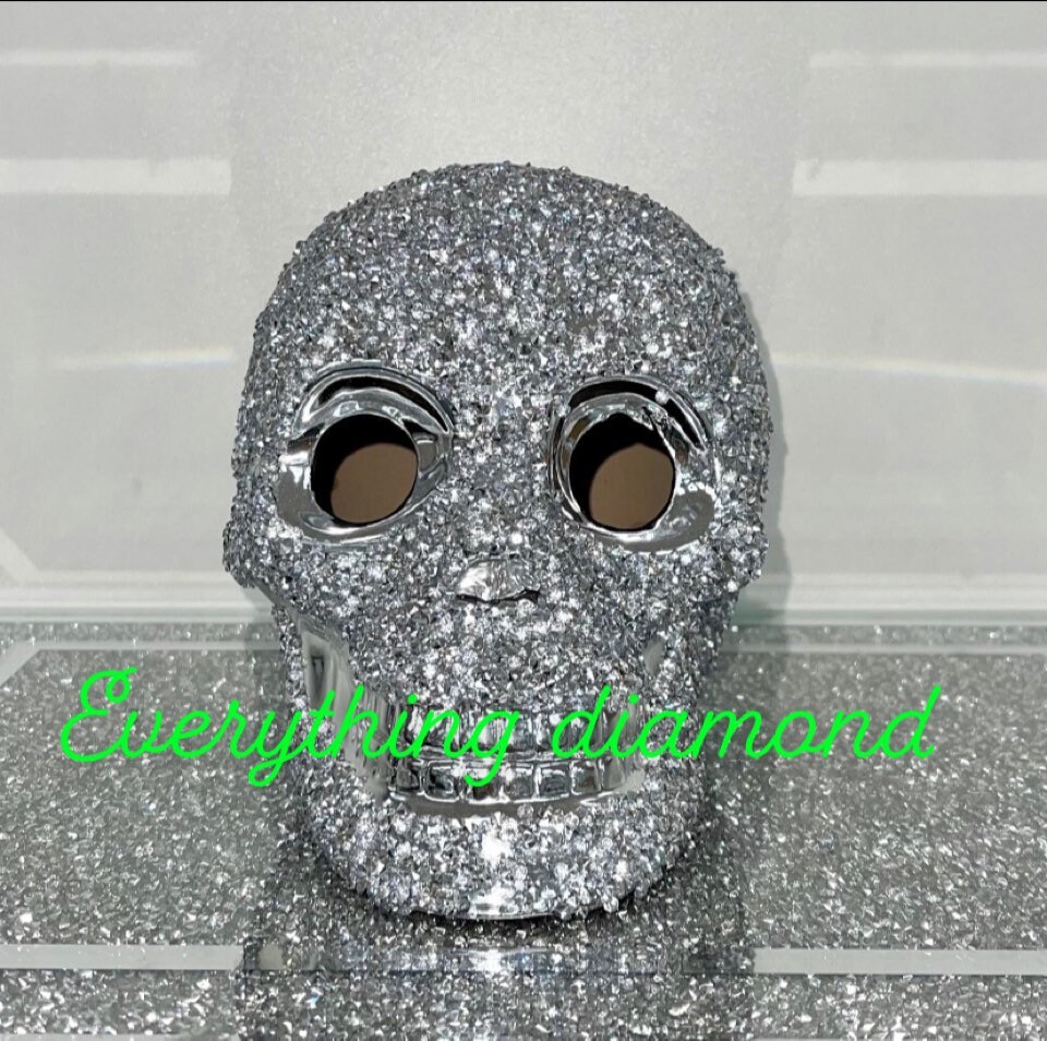 Crushed Diamond Skull