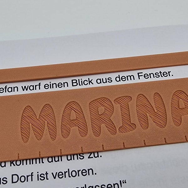 Personalisierte Lesehilfe mit Wunschnamen und Motiv für Schulanfänger zum lesen lernen