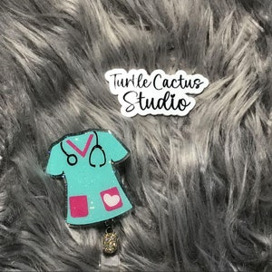 Scrub Top Badge Reel, Scrubs, Stethoscope, Dr, Nurse, Coffee, Pockets, Nurses, Doctors, Hospital, Medical, Heart, Work Cloths, health Care