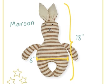 Muñeco de conejo de tela