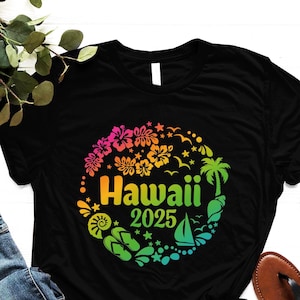 Hawaii 2025 Shirt - Family Vacation T-shirt - Summer Holiday Tee - Hawaii Beach Shirt - Hawaii Traveler T-shirt - Vacay Mode Shirt