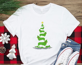 Xmas Corgi Shirt - Pembroke Welsh Corgi T-shirt - Christmas Tree Tee - Small Dog Lover Shirt - Dog Mom T-shirt - Christmas Corgi Tee