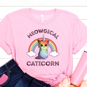 Unicorn Cat Shirt - Meowgical Caticorn Gift - Cat Lover T-Shirt - Cat Mom Gift - Funny Kitty Outfit - Unicorn Party Shirt - Rainbow Unicorn