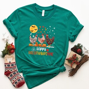 HalloThanksMas Shirt, Halloween Chicken, Thanksgiving Tee, Ugly Christmas Tee, Chicken Lover Gift, Funny Christmas Tee, Happy Halloween Tee bild 4