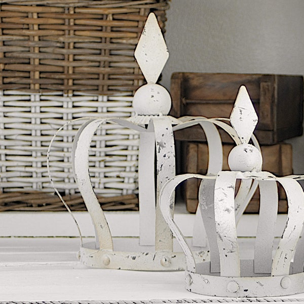 Krone Shabby white | 2 Größen | Dekokrone aus Metall | Vintage Gartenkrone weiß | Metallkrone | Deko Krone Garten | Dekoration Metallkrone