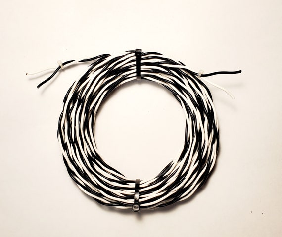 Hookup Wire, 16 AWG Mil-spec Twisted Wht&blk PTFE Insulated, Stranded  Silver Plated Copper, 10 Ft -  UK