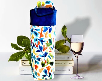 Single Bottle Wine Tote, Fully Lined & Padded with Carabiner Carrying Handles, A Great Housewarming, Thank-You or Host/Hostess Gift