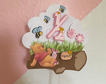 Winnie the Pooh Cake Topper: Classic Birthday Party Decoration