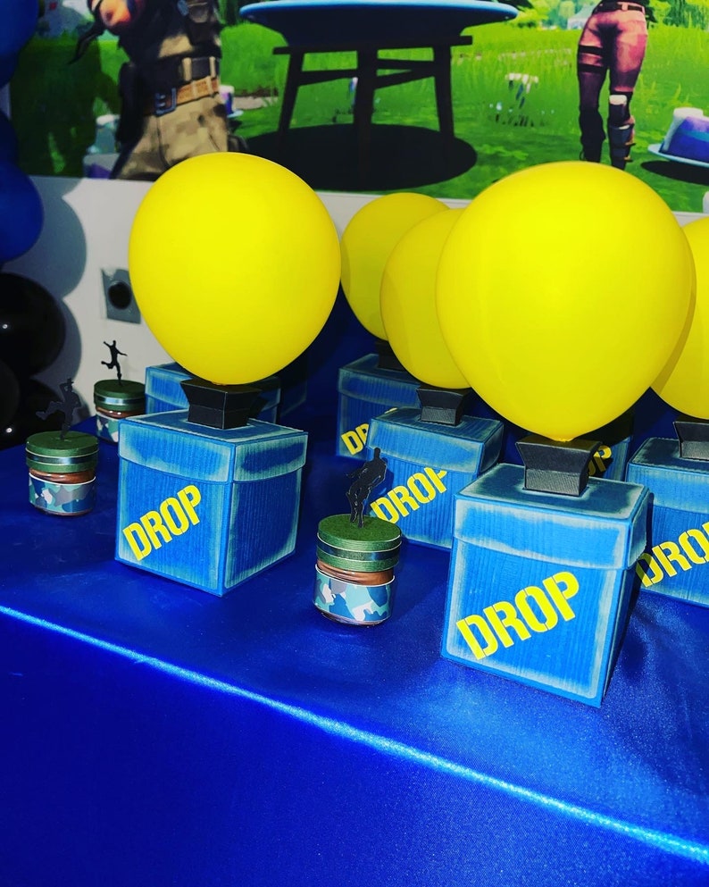 Fortnite Drop favor box Video game party favor ideas. Check out this list of Video Game Party ideas. Includes video gamer birthday party ideas for favors, food, decorations and more
