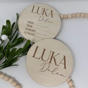 Geboortestatistieken baby houten ronde, babynaam, babyaankondiging, kraamcadeau, cadeau nieuwe moeder, bord babynaam, rekwisiet babyfoto, gepersonaliseerd