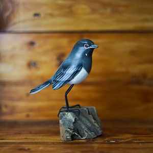 Wooden Grey Finch Bird Figurine, Halloween Gift, Colorful Finch, Wood Carving Bird, Gift For Mom, Holiday Gift, Home Decor, Desk Decor